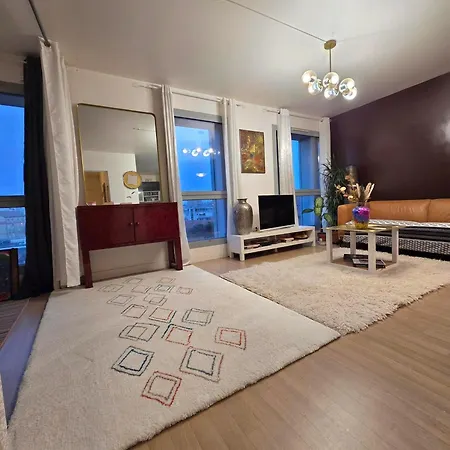Loft Paisible Avec Vue Sur La Tour Eiffel