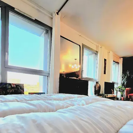 Loft Paisible Avec Vue Sur La Tour Eiffel Διαμέρισμα *