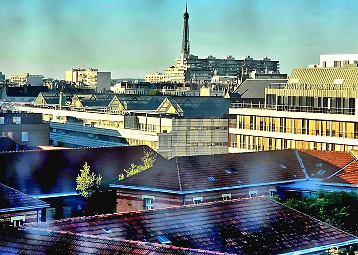 Loft Paisible Avec Vue Sur La Tour Eiffel شقة